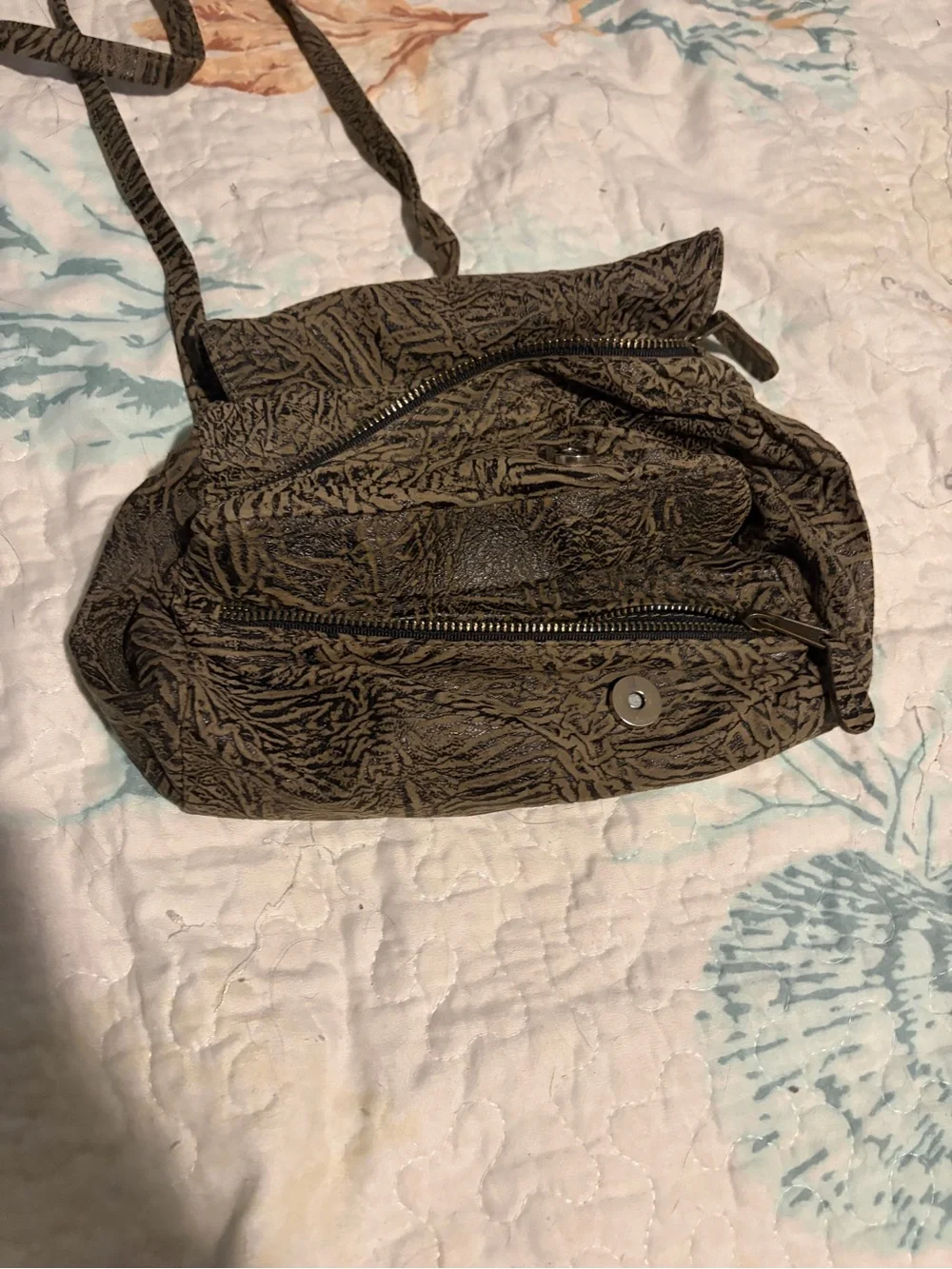 Textured Black and Brown Crossbody Shoulder Bag - Unbranded